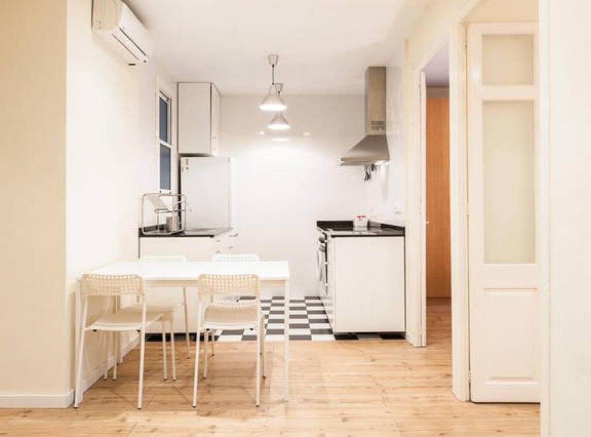 Piquer Apartment Barcelona Exterior photo